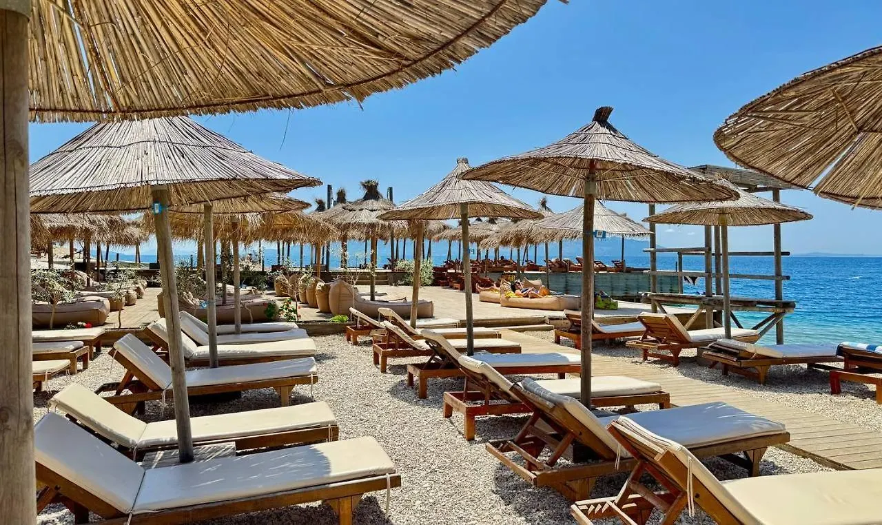 Blue Spacious Sea View Apartment Sarande
