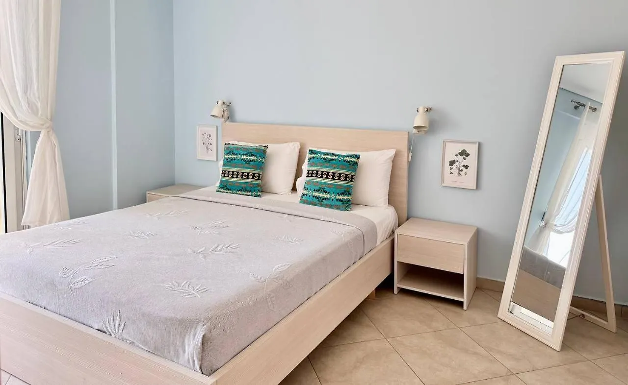 Blue Spacious Sea View Apartment Sarande 0*,