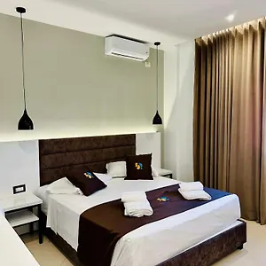 Relax Apts Sarande